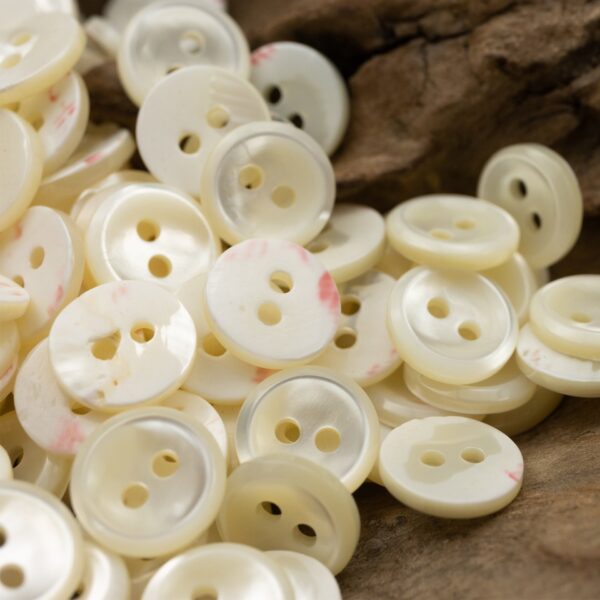 11.5mm Multicolored Black Mother-of-Pearl Two-Hole Shell Buttons 12pcs - Image 4