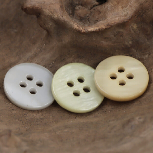 15mm Gray Khaki Turquoise Natural Shell Buttons for Cardigans 30 Pack - Image 2