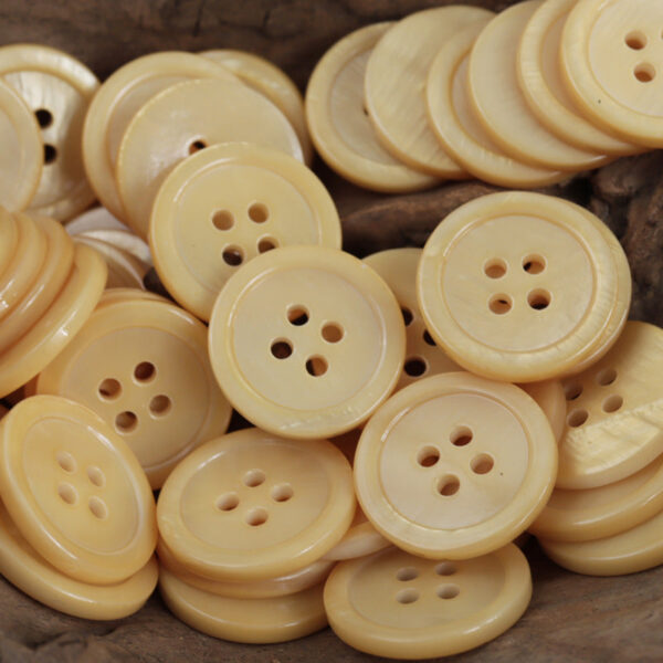 Candy-Colored Round Natural Shell Buttons for Clothes DIY Craft 10 Pack