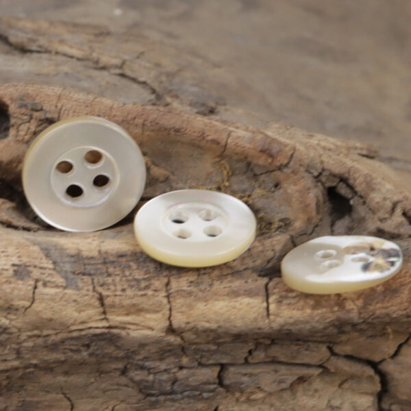 Wide-Edged Natural Beige Original Color Shell Flower Base Buttons 10pcs - Image 2