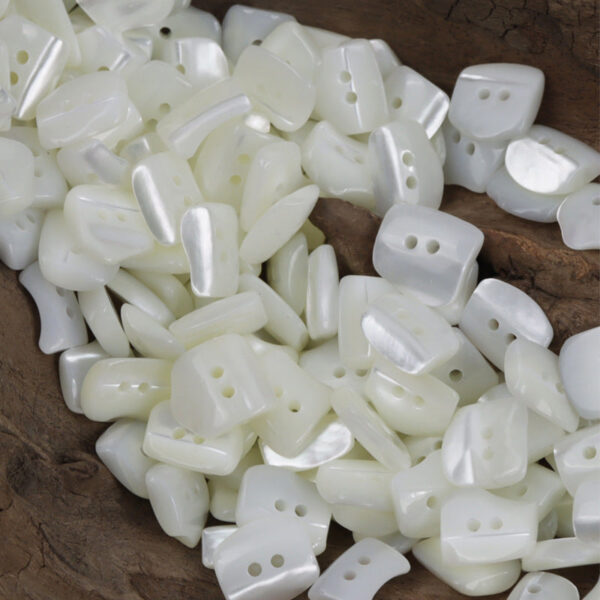 Irregular Oval Creamy White Light Yellow Shell Buttons for Shirts 10pcs - Image 3
