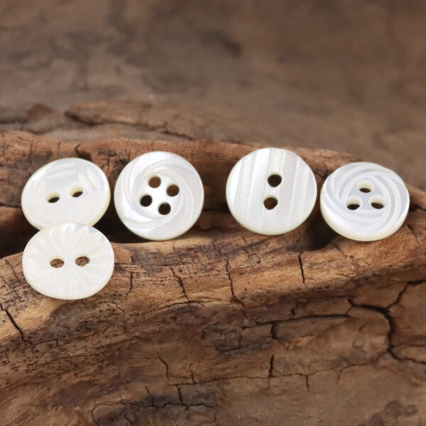 11.5mm 2/3/4-Hole Natural Shell Buttons for Silk Shirts 10pcs - Image 3