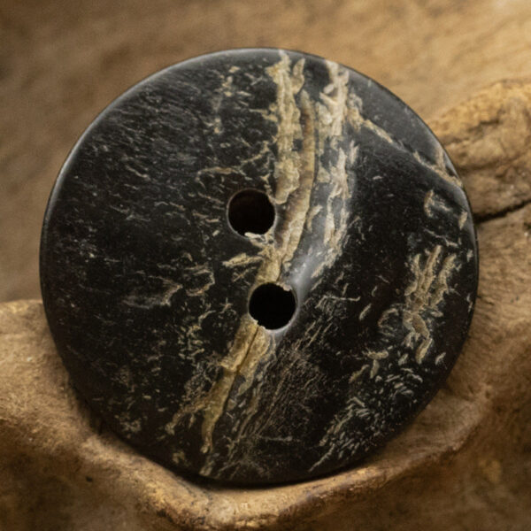 11.5-30mm Rough and Uneven Black Horn Buttons 10pcs - Image 6