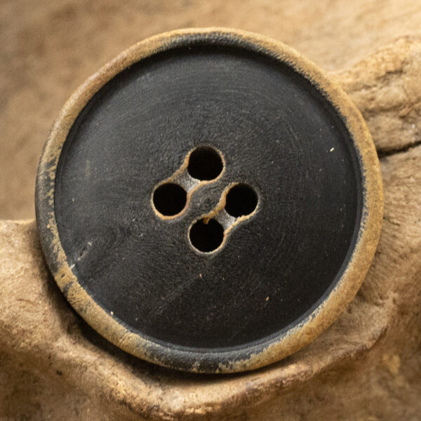Retro Antiqued Burnt Black Horn Coat Buttons 10pcs - Image 4