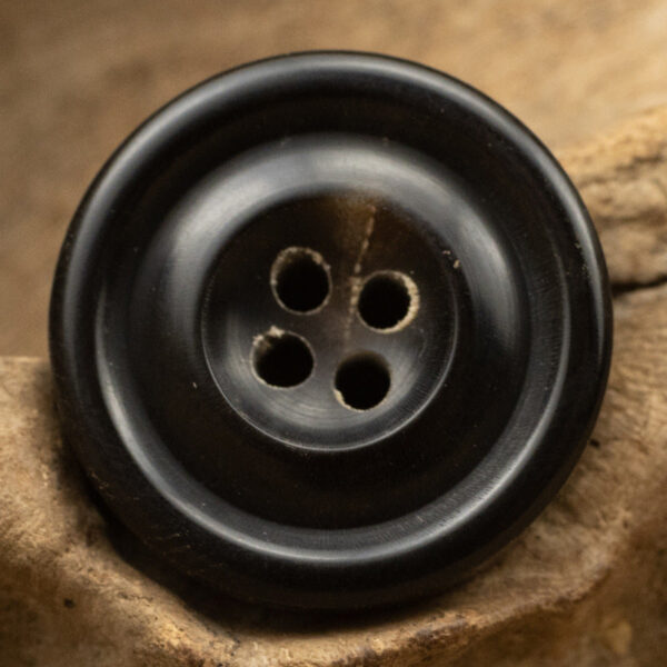 15-25mm Brown Vintage 4 Hole Horn Buttons for Cashmere Coats 6pcs - Image 4