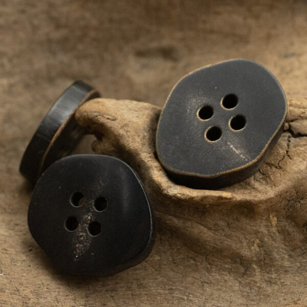 Irregular Polygonal Vintage Burnt Ochre Flat Horn Buttons 10pcs - Image 2