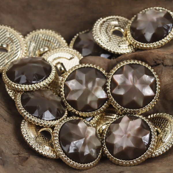 18-23mm Golden Lace Resin Diamond Pattern Metal Button 10pcs - Image 4