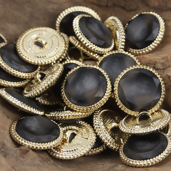 18-23mm Golden Lace Beige Resin and Metal Button 10pcs - Image 4