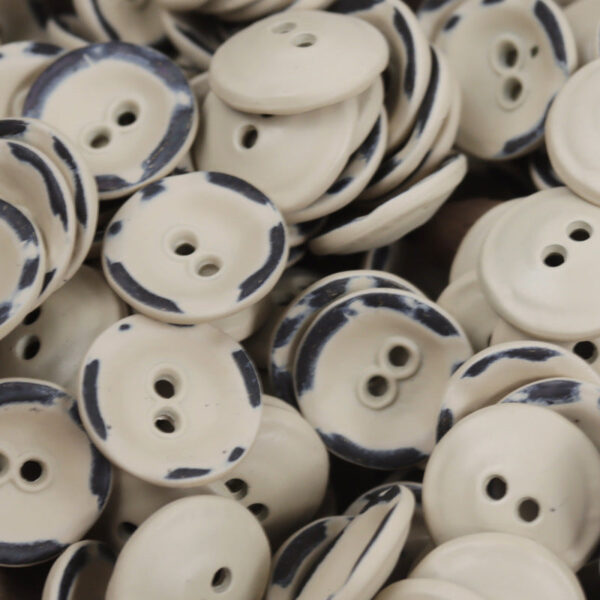 11.5mm Bowl-Shaped Distressed Rust-Colored Metal Buttons 10pcs - Image 3