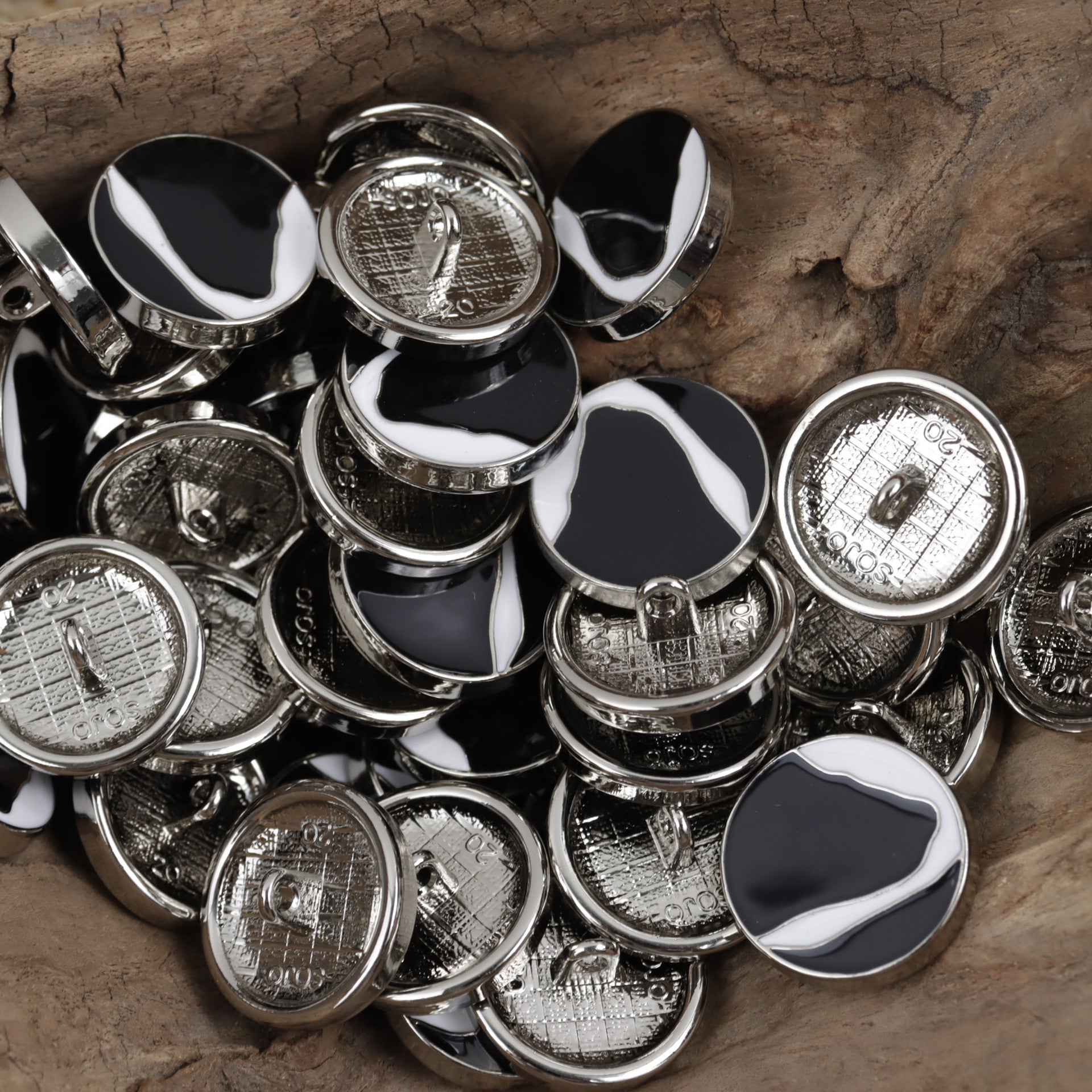 Vintage Oil Painting Green Black White Metal Buttons 10pcs - Image 4