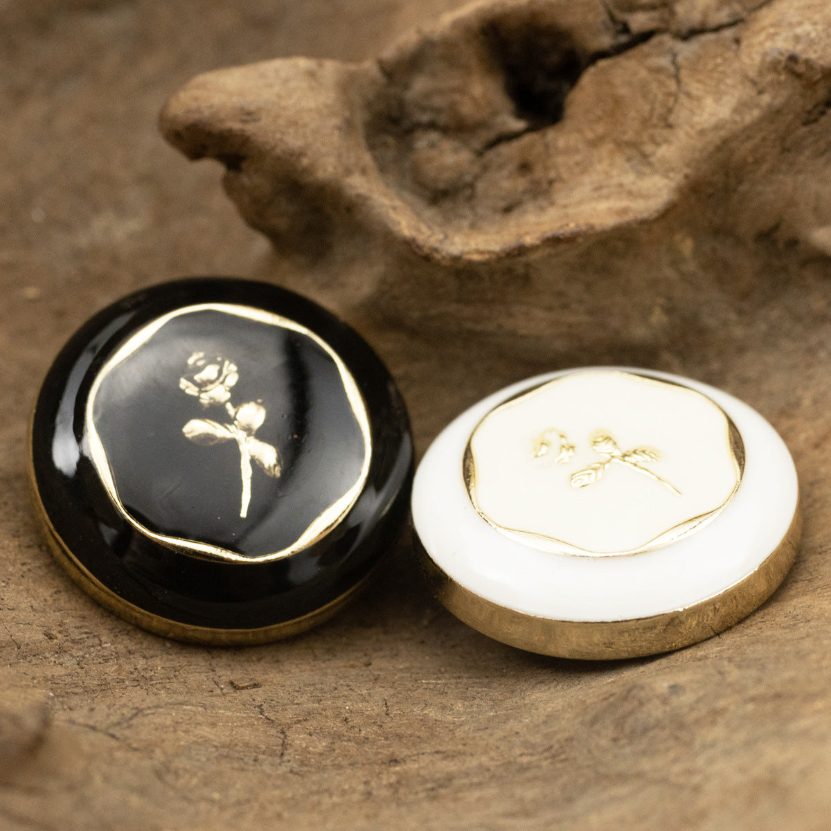 Vintage Oiled Black and White Rose Metal Decorative Buttons 10pcs - Image 4