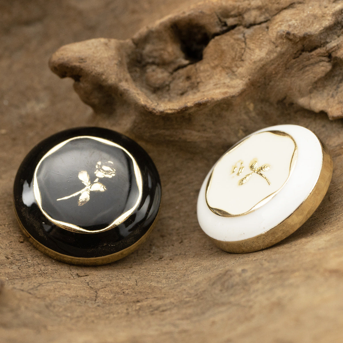 Vintage Oiled Black and White Rose Metal Decorative Buttons 10pcs - Image 3