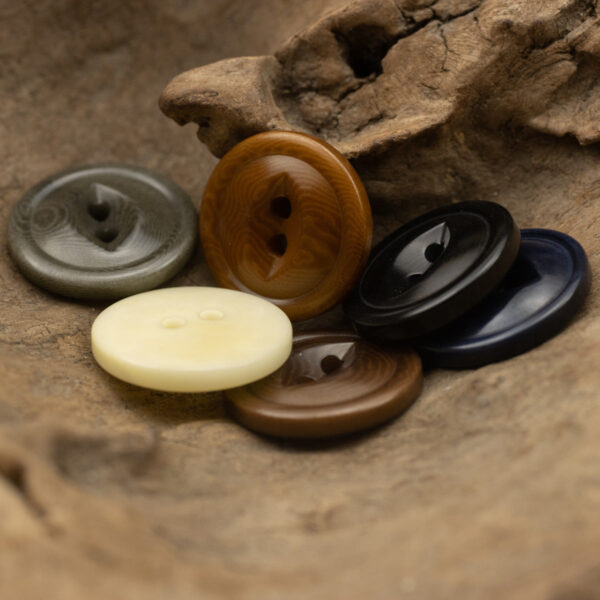 2-Hole Fish-Eye Natural Corozo Tagua Nut Buttons 10pcs