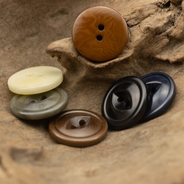 2-Hole Fish-Eye Natural Corozo Tagua Nut Buttons 10pcs