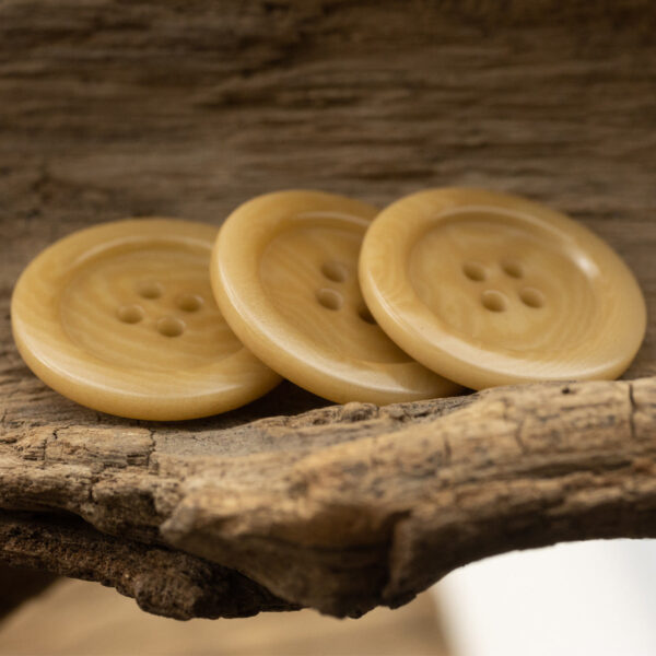 20mm Light Yellow Plain 4 Hole Fruit Buttons for Sweaters Knitwear 10pcs - Image 4