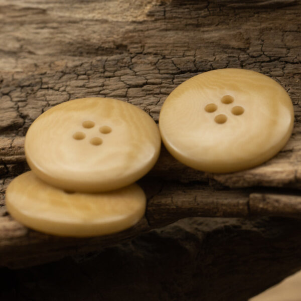 20mm Light Yellow Plain 4 Hole Fruit Buttons for Sweaters Knitwear 10pcs - Image 3