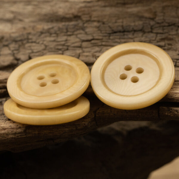 20mm Light Yellow Plain 4 Hole Fruit Buttons for Sweaters Knitwear 10pcs - Image 2
