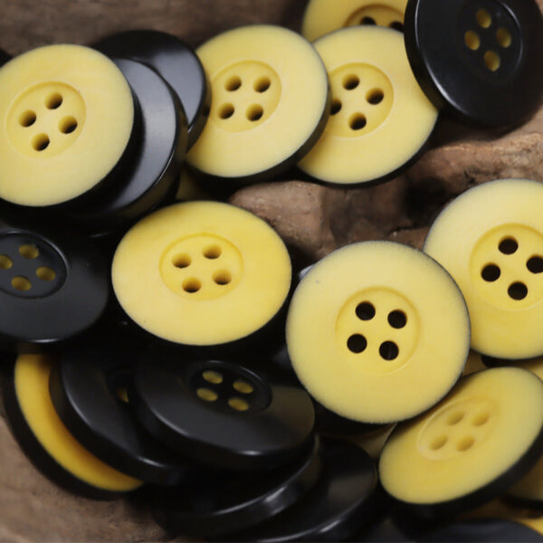 Matte Magenta,Turquoise,Yellow,Black Natural Fruit Buttons 10pcs - Image 2