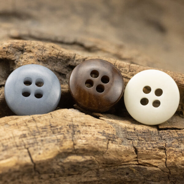 11.5mm Round Tagut Nut Buttons for Light Blue Polo Shirts -20pcs - Image 2