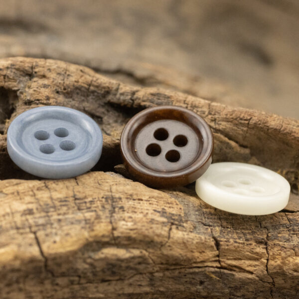 11.5mm Round Tagut Nut Buttons for Light Blue Polo Shirts -20pcs - Image 3