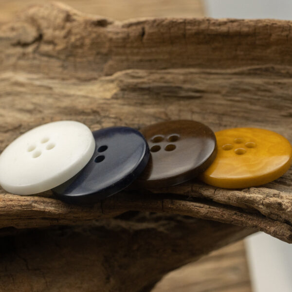 Sustainable Corozo Buttons Slim Edged Ripple 10PCS