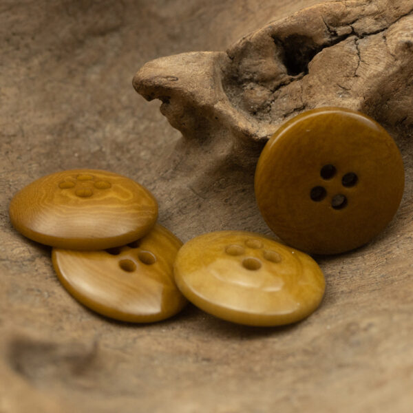 15-20mm Khaki Yellow Sustainable Fruit Buttons for Cardigans 10pcs - Image 2