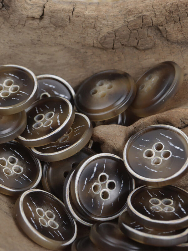 15-28mm Burnt Khaki Four-Hole Resin Buttons 40 Pack - Image 5