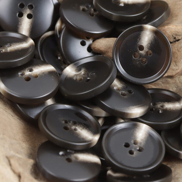 15-30mm Brown Ray Four-Hole Resin Flat Button 50 Pack - Image 3