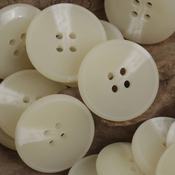 15-28mm Light Yellow Round Four-Hole Resin Flat Button 20pcs - Image 2