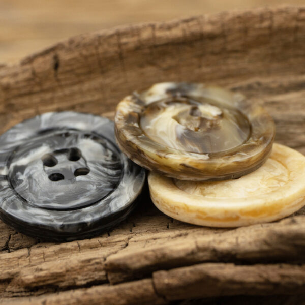Wide-Brim Marble Texture Milky Coffee-Colored Resin Buttons 20pcs - Image 2