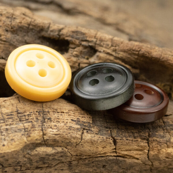 11.5mm Orange, Wine Red and Dark Green Resin Buttons for Shirts 60 Pack - Image 3