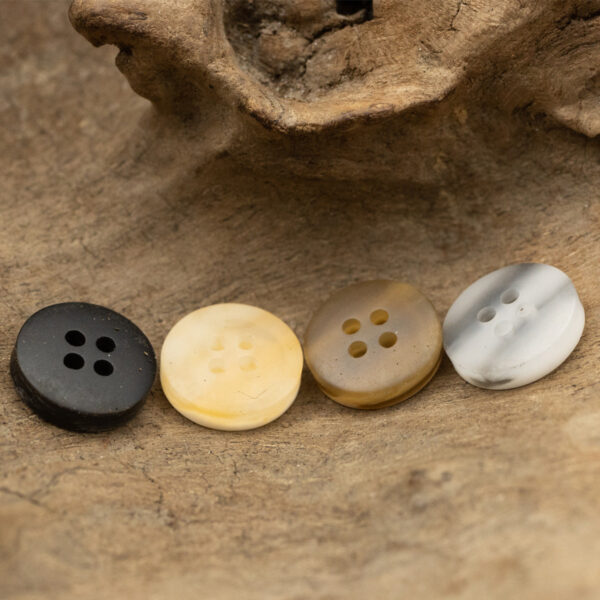 10/11.5mm Resin Buttons for Beach-Style Gray Shirts 40 Pack - Image 2