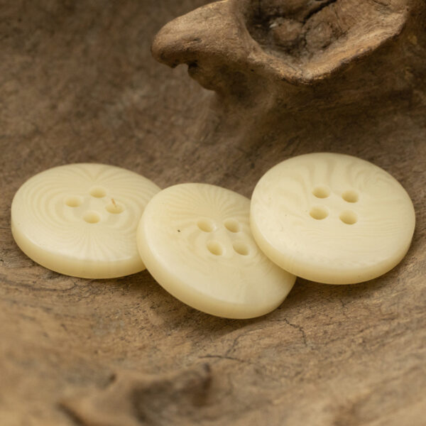 15/20mm Yellow Resin Buttons with Imitated Fruit Texture 40pcs - Image 2