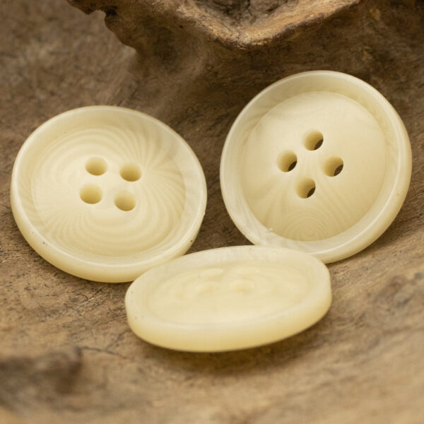 15/20mm Yellow Resin Buttons with Imitated Fruit Texture 40pcs - Image 3