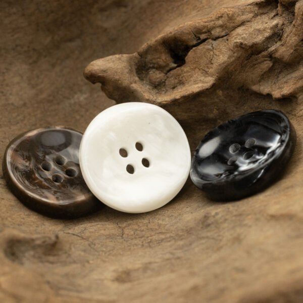 25mm Curved Four-Hole Imitation Shell Black Brown White Resin Buttons 10pcs - Image 2