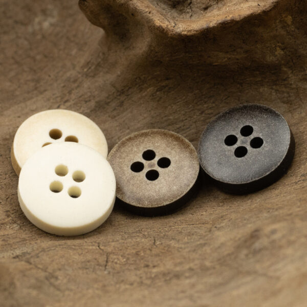 Imitation Bone Grain Distressed Resin Buttons for Denim Shirts 40 Pack - Image 3