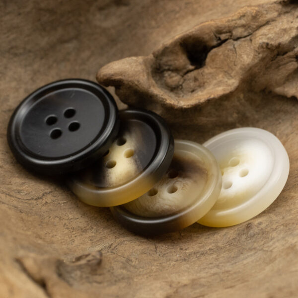 15-30MM Brown Four-Hole Resin Buttons for Casual Pants 40 Pack - Image 3