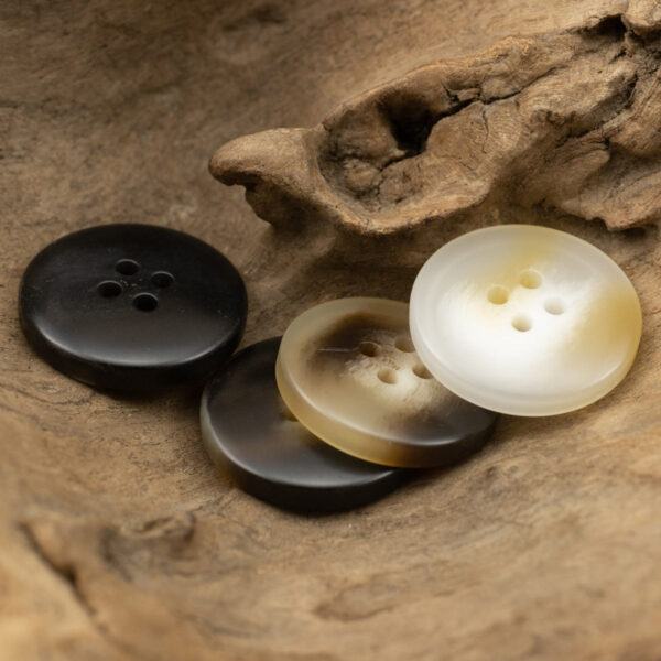 15-30MM Brown Four-Hole Resin Buttons for Casual Pants 40 Pack - Image 2