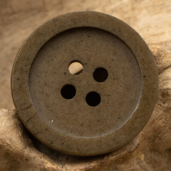 15-25MM Wide-Edged Distressed Cement Gray Resin Buttons 30pcs - Image 5