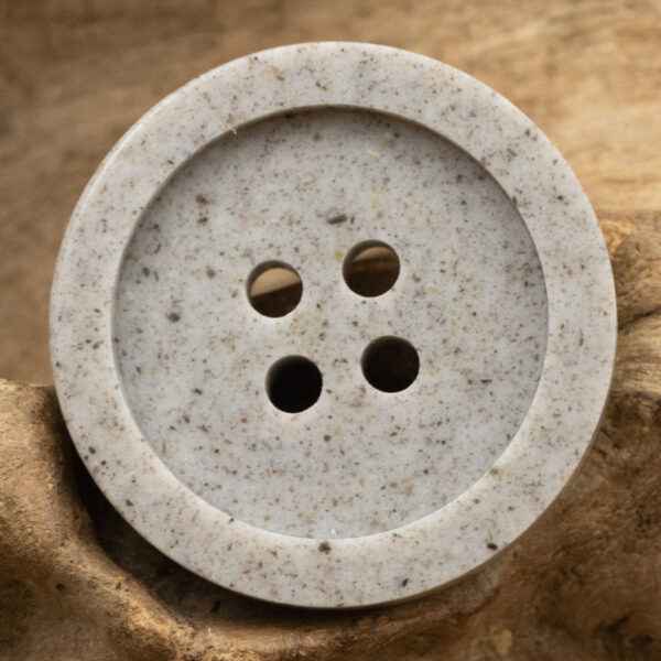 15-25MM Wide-Edged Distressed Cement Gray Resin Buttons 30pcs - Image 3