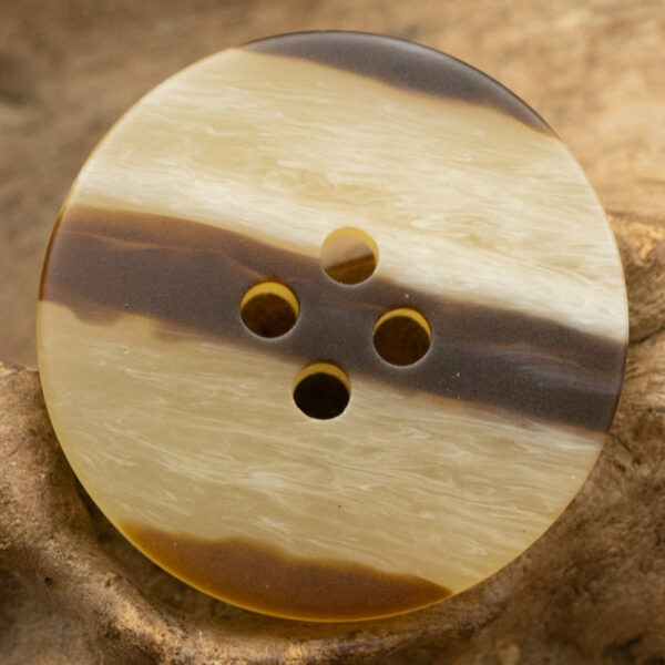 15-25mm Wood Grain Round Resin Buttons for Knitted Dresses 40 Pack - Image 4