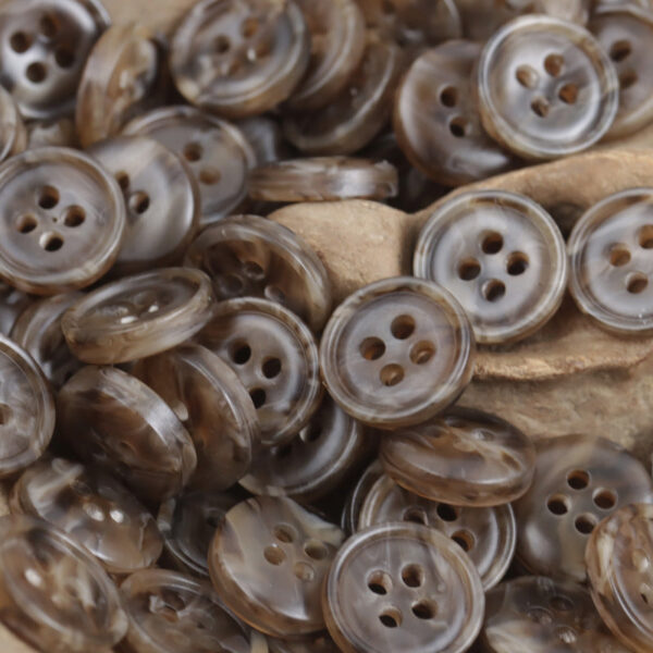 11.5/12.5mm Floral Brown Resin Buttons for Beach Shirts Dresses 40 Pack - Image 4