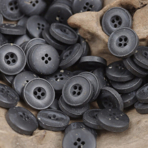 10/11.5/12.5mm Round 4 Hole Resin Buttons for Shirts 50 Pack - Image 3