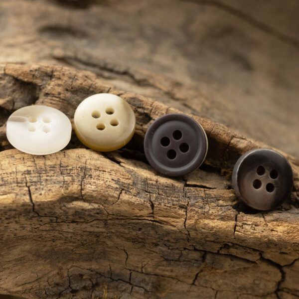 11.5mm Bowl-Shaped Imitation Wood Grain Resin Buttons 40 Pack - Image 3