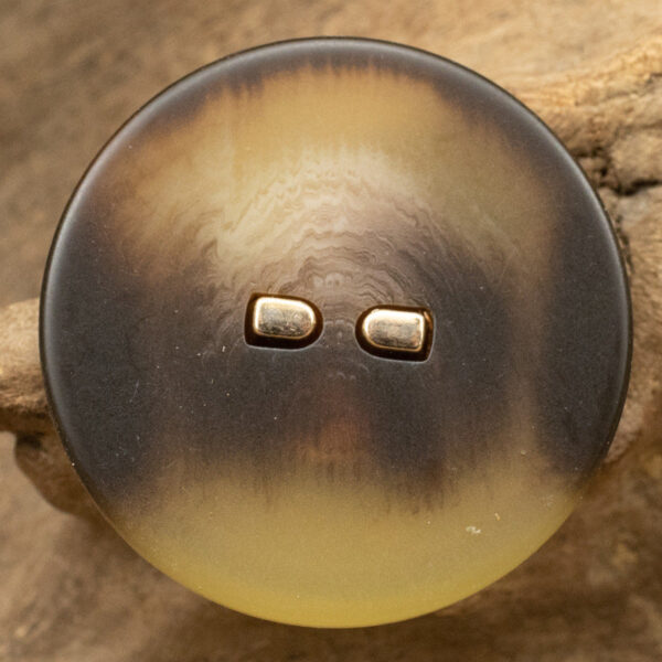 15-28mm Flat Brown Resin Buttons with Metal Stems 30 Pack - Image 4