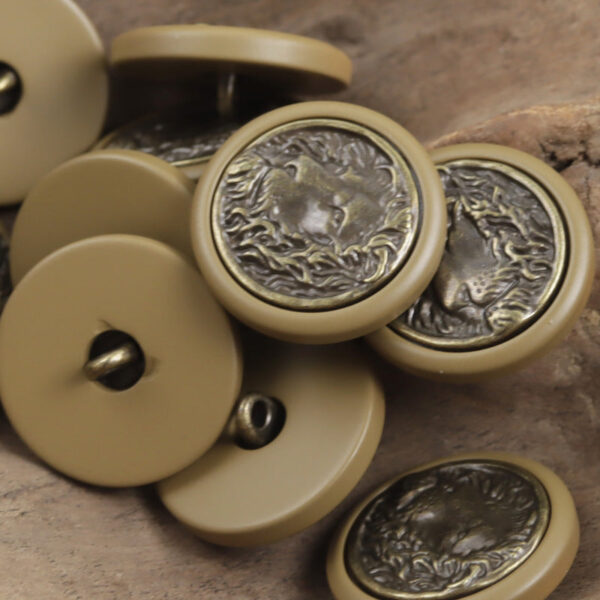 Round Resin Button with Inlaid Bronze-Colored Lion King Metal Pattern 10pcs - Image 4