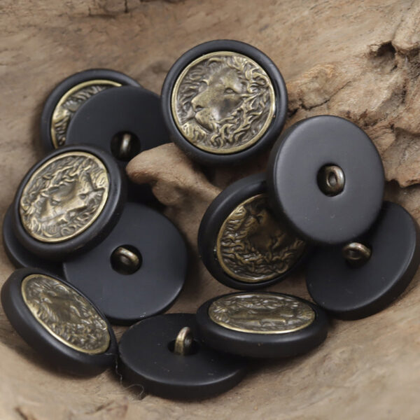 Round Resin Button with Inlaid Bronze-Colored Lion King Metal Pattern 10pcs - Image 6