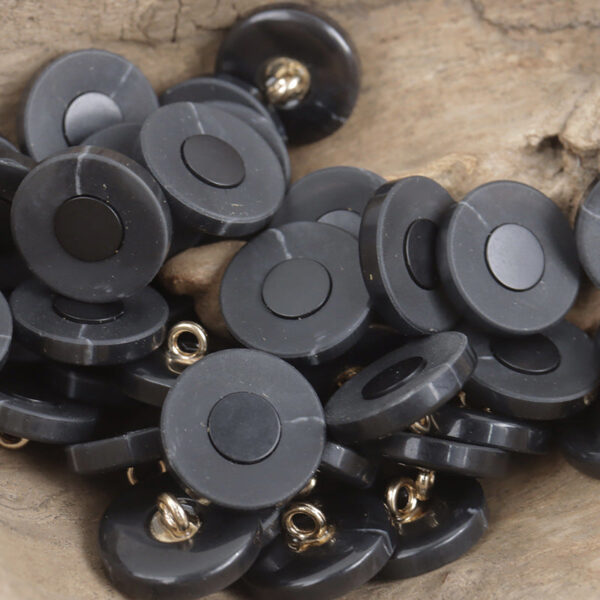 15-25mm Frosted Beige Brown Luxurious Resin Buttons 10pcs - Image 4