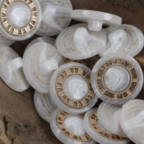 Luxurious Antique Gold Tone Chessboard Pattern Resin Buttons 10pcs - Image 4