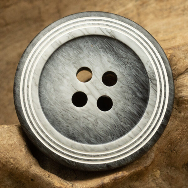 Khaki Yellow Wood Grain Buttons with 3 Circular Track 30 Pack - Image 4
